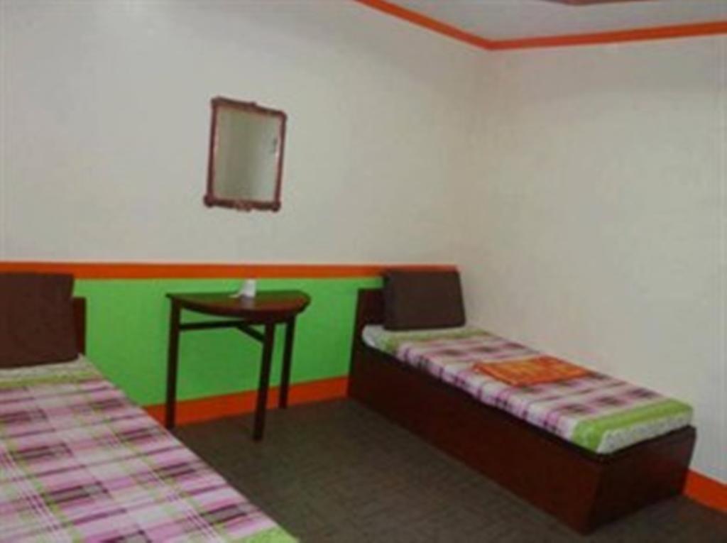Np Festival Inn Калібо Номер фото